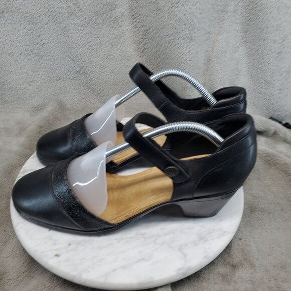 Clarks Shoes Womens Size 10 Black Leather Emily 2 Ketra Academia Block Heels - Picture 1 of 12